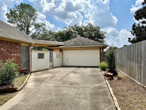 16919 Laguna Springs Drive Houston TX 77095