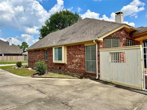 16919 Laguna Springs Drive Houston TX 77095