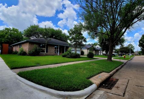 12303 Meadow Berry Drive Meadows Place TX 77477