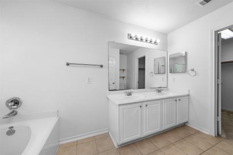 12471 Saratoga Woods Lane Humble TX 77346