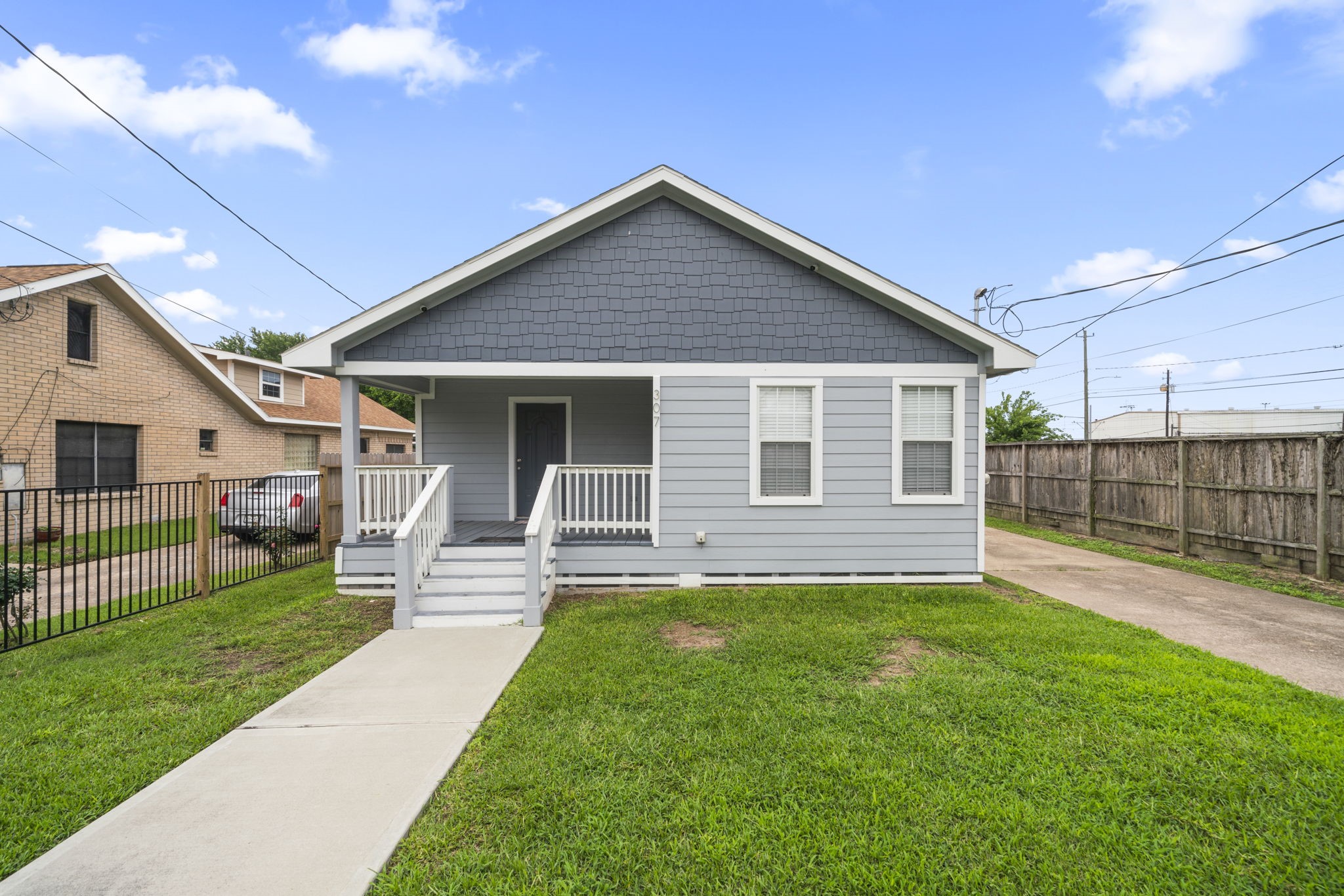 307 Linwood Street Houston TX 77011