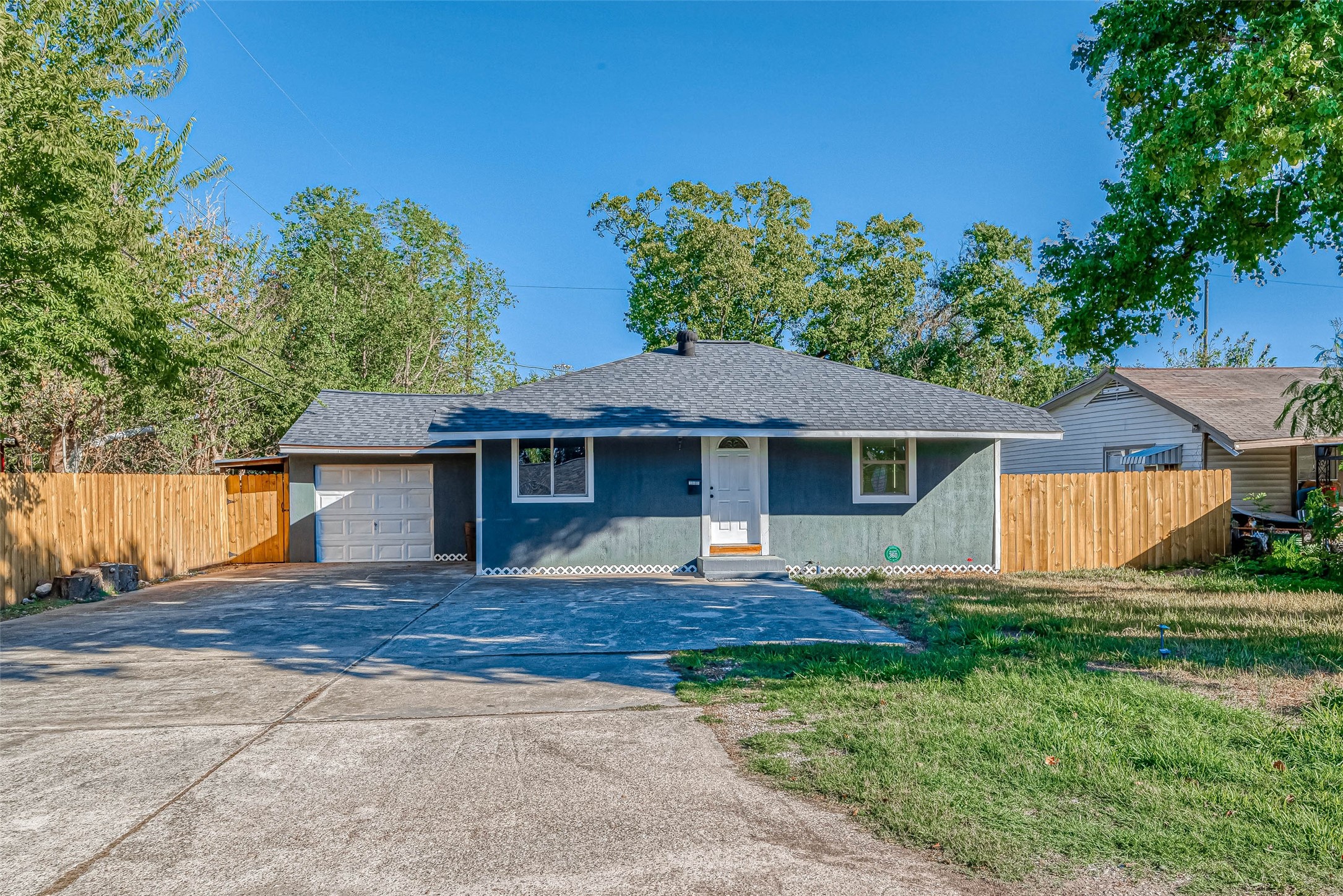 10401 S La Crosse Street Houston TX 77029