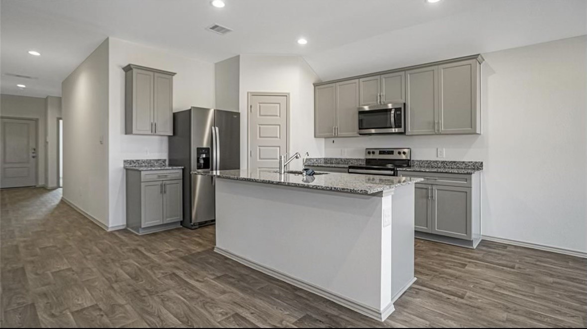 1215 Kingbird Court Sealy TX 77474