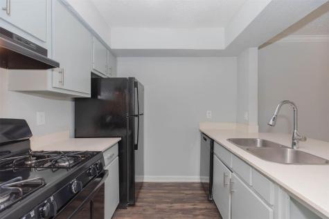 3001 Hillcroft Street G0604 Houston TX 77057