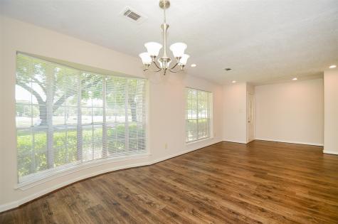 5847 S Braeswood Boulevard Houston TX 77096