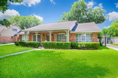 5847 S Braeswood Boulevard Houston TX 77096