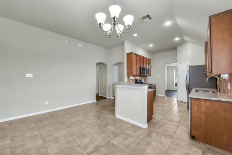 5114 Espuela Lane Baytown TX 77521