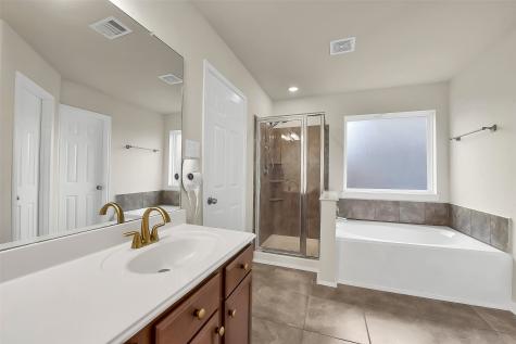5114 Espuela Lane Baytown TX 77521