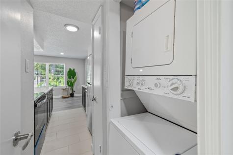 2750 Holly Hall Street 508 Houston TX 77054