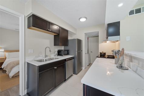 2750 Holly Hall Street 508 Houston TX 77054