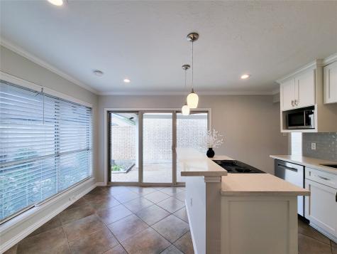 1610 Mary Mount Way Houston TX 77058