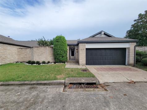 1610 Mary Mount Way Houston TX 77058
