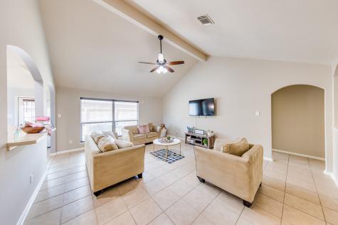 2410 Oxford Point Lane Houston TX 77014