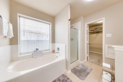 2410 Oxford Point Lane Houston TX 77014
