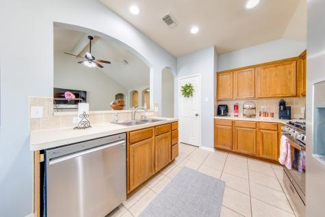 2410 Oxford Point Lane Houston TX 77014