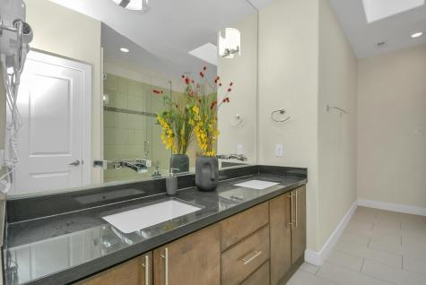 4608 Nett Street D Houston TX 77007