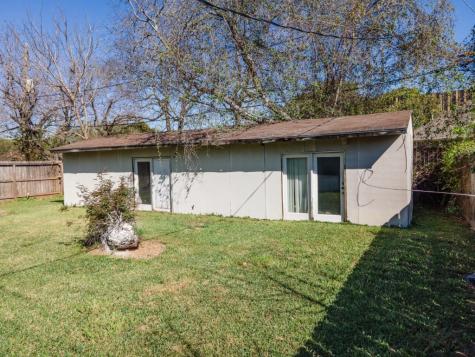 4710 Glenmont Street Bellaire TX 77401
