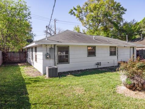 4710 Glenmont Street Bellaire TX 77401