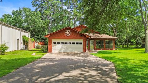 2101 Bush Drive Huntsville TX 77320