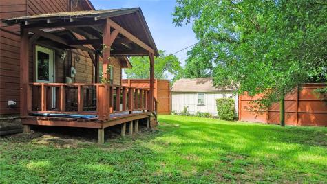 2101 Bush Drive Huntsville TX 77320