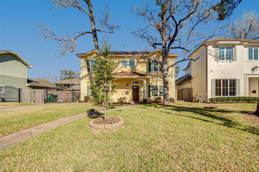 1510 Woodcrest Drive Houston TX 77018