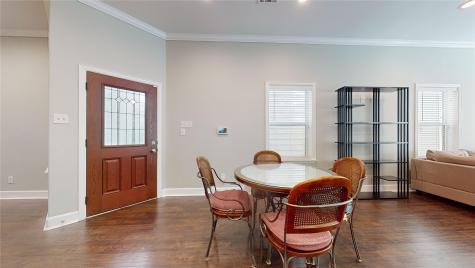 322 E 40th Street Houston TX 77018