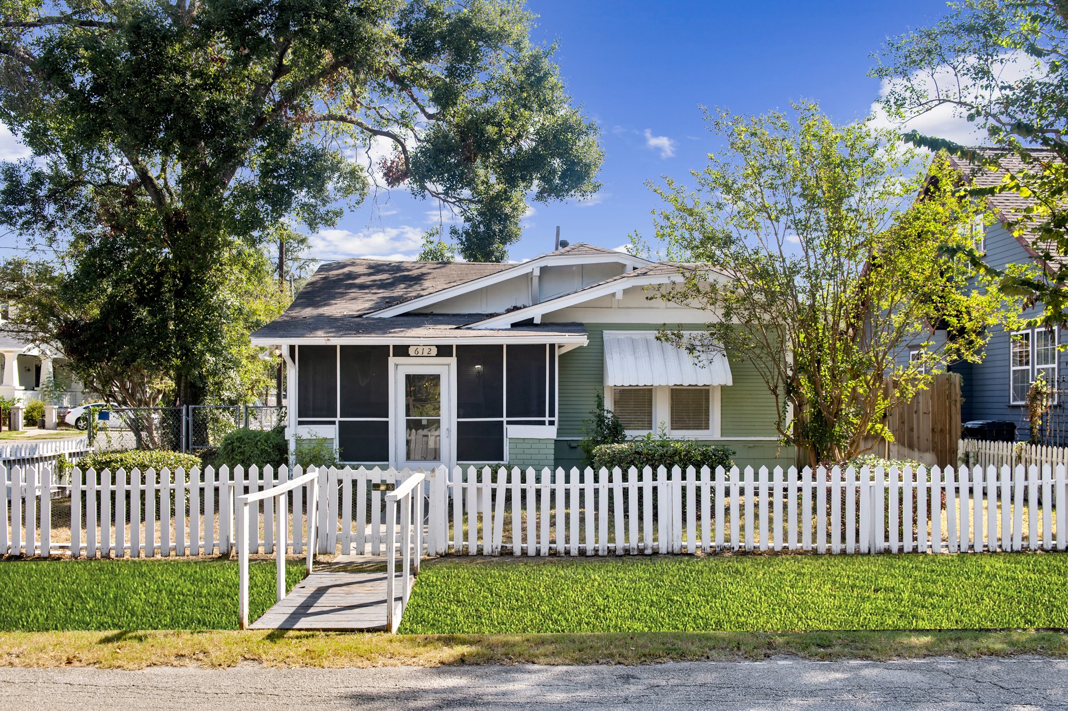 612 Enid Street Houston TX 77009