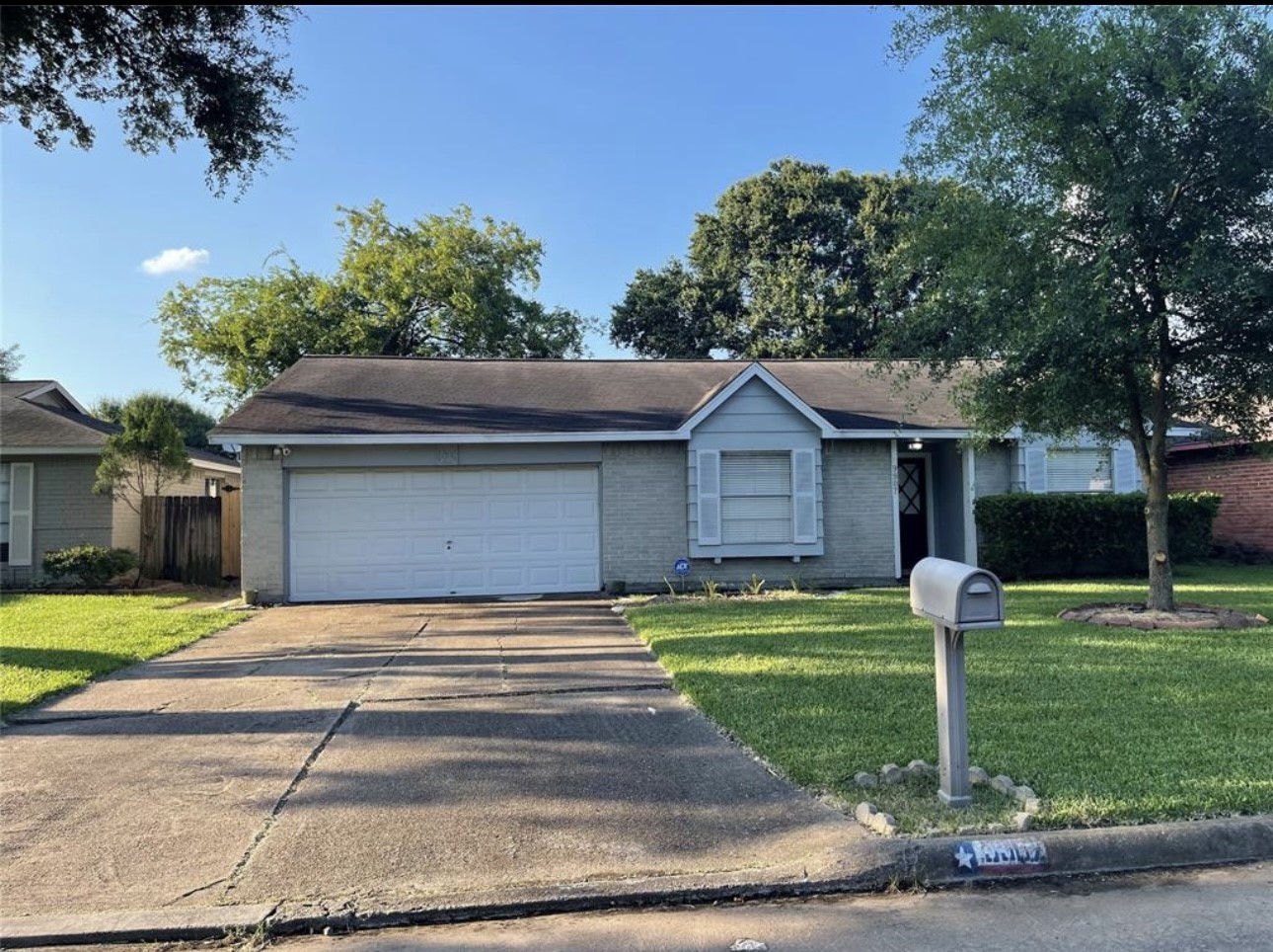 9907 Sparrow Street La Porte TX 77571