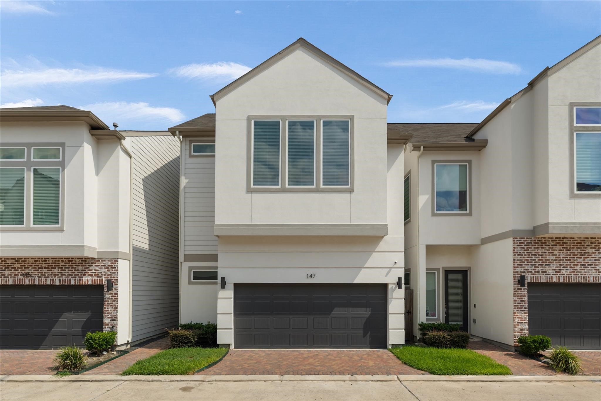 147 Knightsbridge Park Lane Houston TX 77018