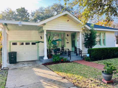4623 Avenue N 1/2 Galveston TX 77551