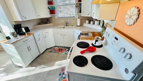 4623 Avenue N 1/2 Galveston TX 77551