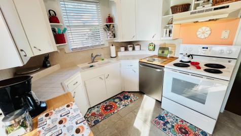 4623 Avenue N 1/2 Galveston TX 77551