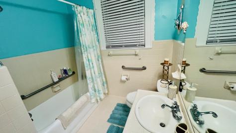 4623 Avenue N 1/2 Galveston TX 77551