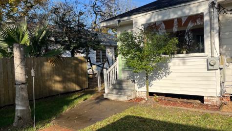 4623 Avenue N 1/2 Galveston TX 77551