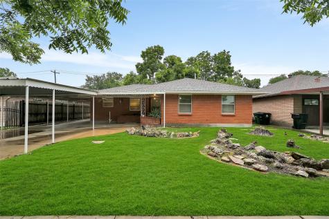 819 Elton Street Houston TX 77034