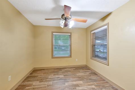 819 Elton Street Houston TX 77034
