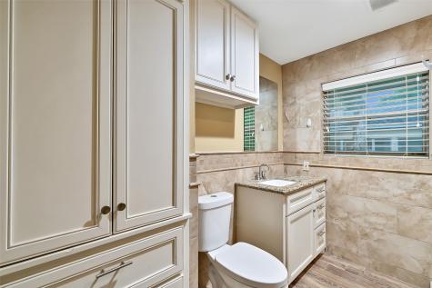 819 Elton Street Houston TX 77034