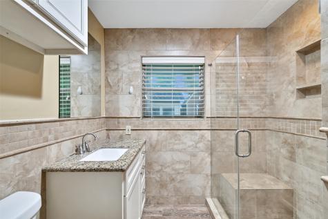 819 Elton Street Houston TX 77034