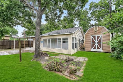 819 Elton Street Houston TX 77034
