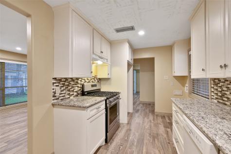 819 Elton Street Houston TX 77034