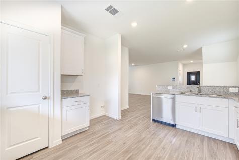 1008 Laguna Cove Drive Katy TX 77493