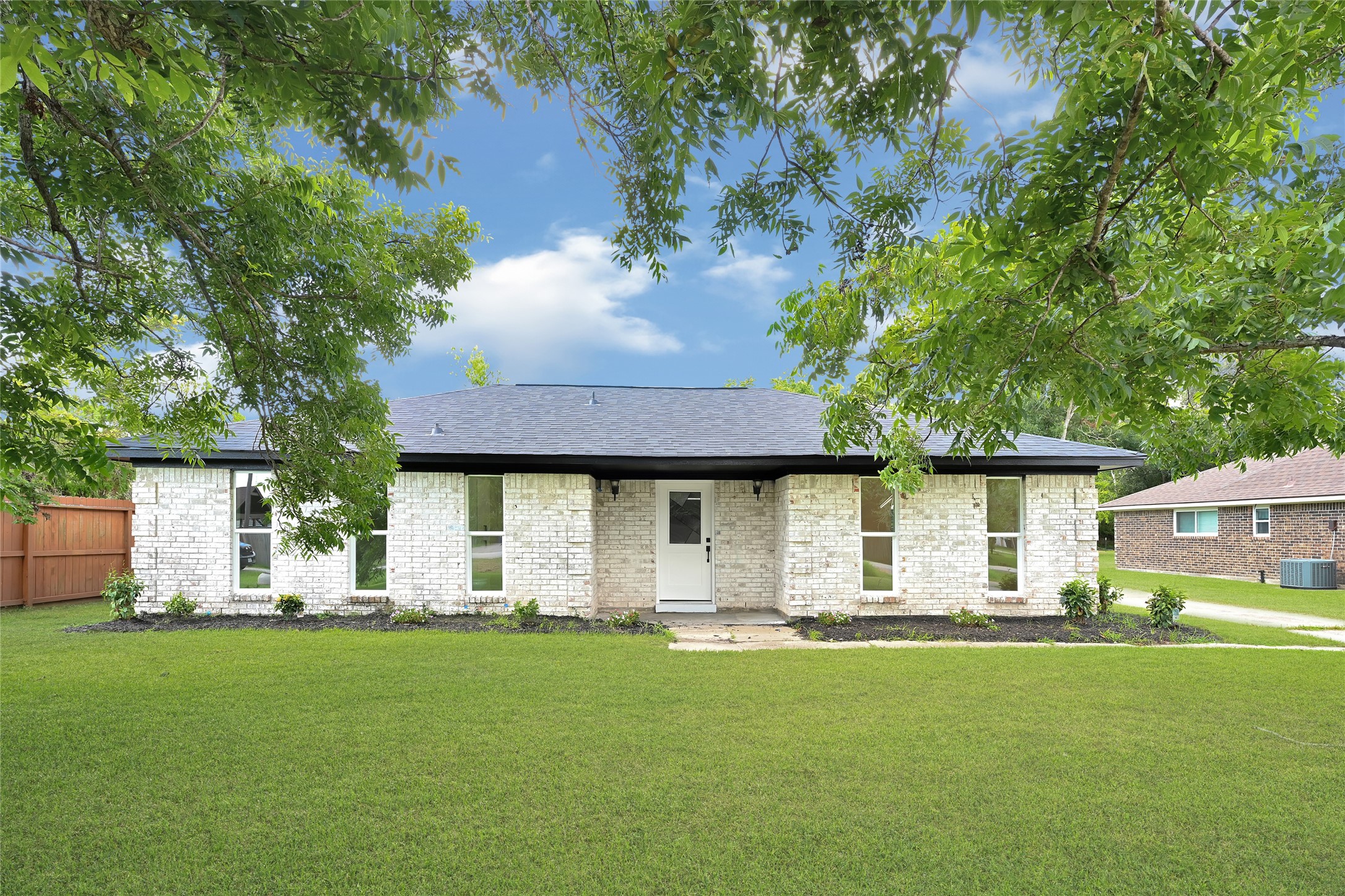 7114 Fox Run Drive Angleton TX 77515