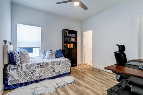1432 W 34th 1/2 Street Houston TX 77018