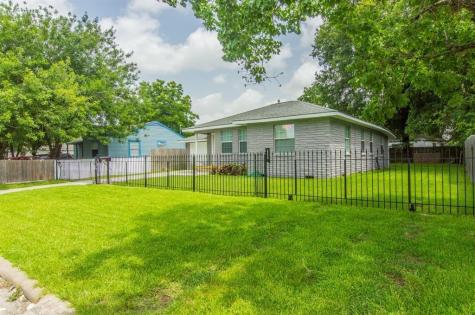 2213 10th Street Galena Park TX 77547