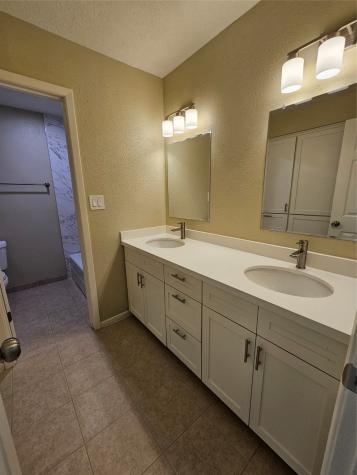 15522 Pleasant Valley Road Houston TX 77062