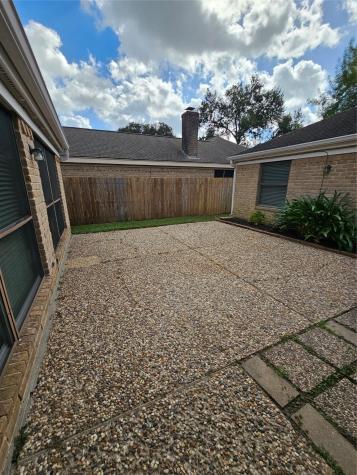 15522 Pleasant Valley Road Houston TX 77062