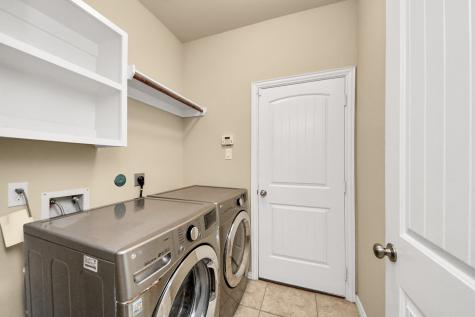 2439 Dark Elm Drive Fresno TX 77545