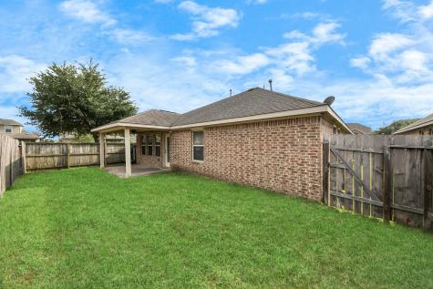 2439 Dark Elm Drive Fresno TX 77545