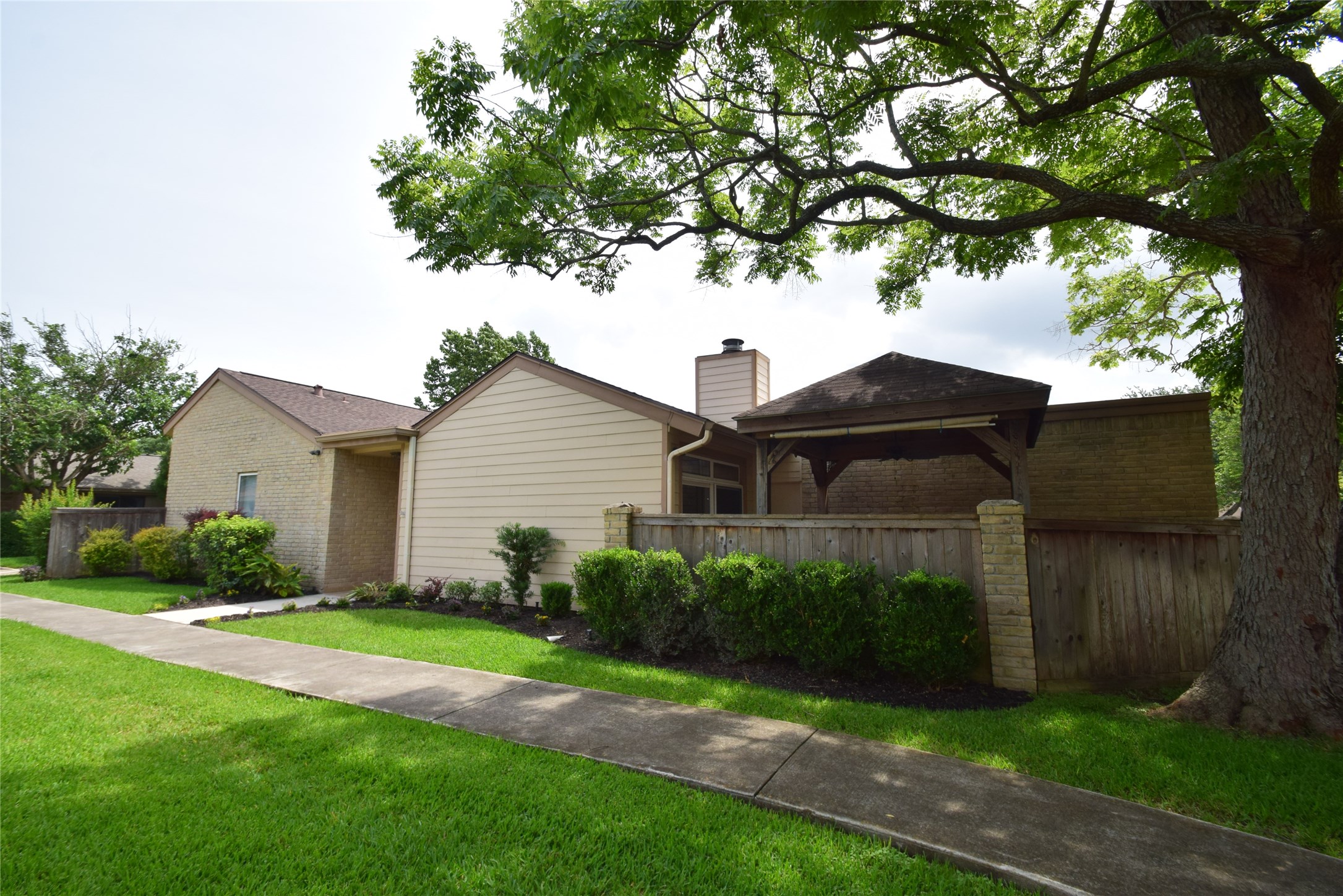 910 Fleetwood Place Drive Houston TX 77079