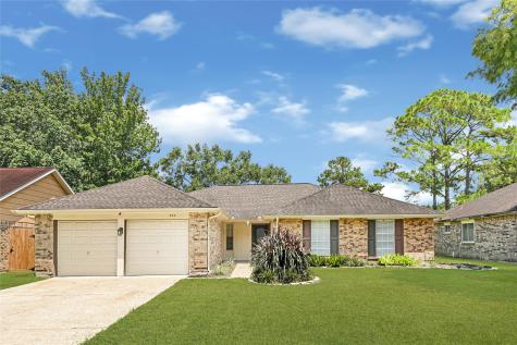 522 Country Lane League City TX 77573